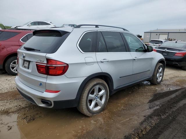 5UXZV8C52DL898845 - 2013 BMW X5 XDRIVE50I SILVER photo 3
