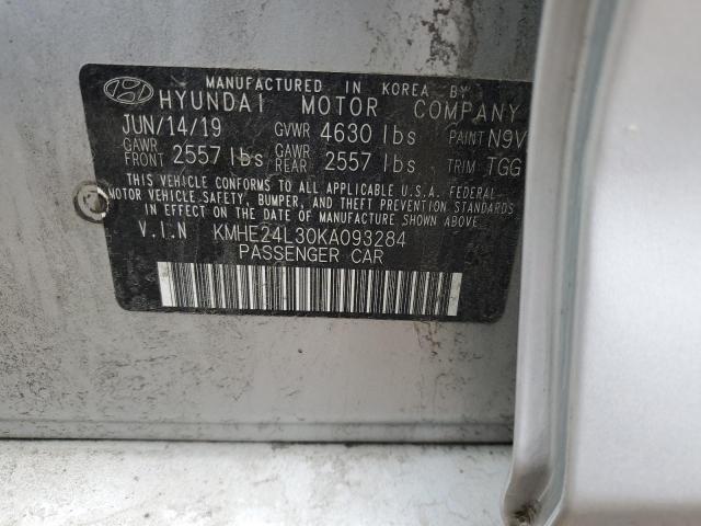 KMHE24L30KA093284 - 2019 HYUNDAI SONATA HYBRID SILVER photo 12