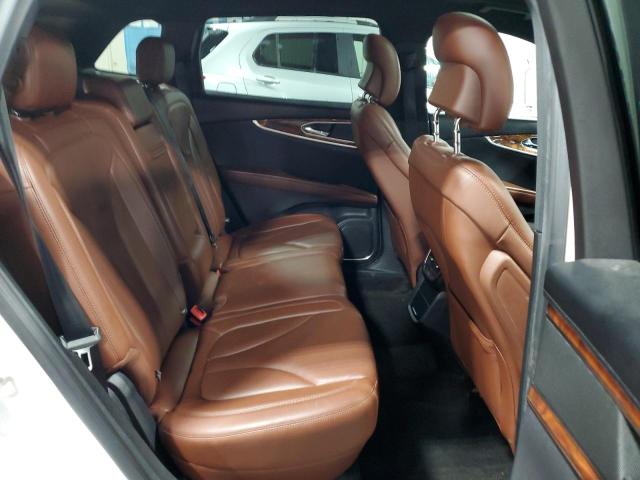 2LMPJ6LR3JBL40431 - 2018 LINCOLN MKX RESERVE Սպիտակ լուսանկար 10