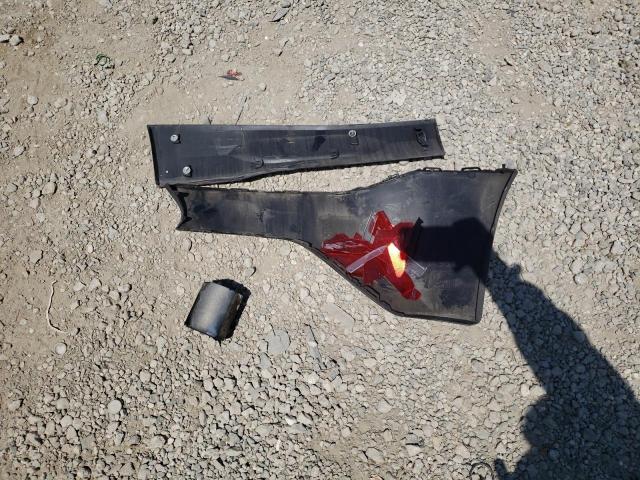 WBXYJ3C36JEJ81300 - 2018 BMW X2 SDRIVE28I Schwarz Foto 12