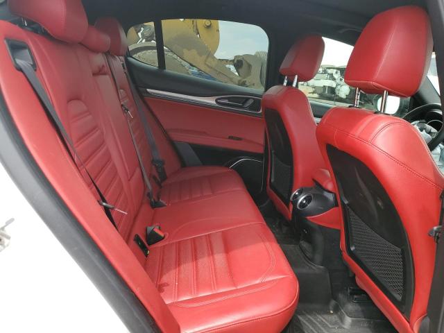 ZASPAKBN2K7C50213 - 2019 ALFA ROMEO STELVIO TI WHITE photo 10