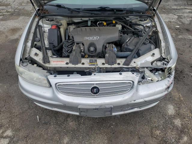 2G4WB52K321285571 - 2002 BUICK REGAL LS 银色 照片 11
