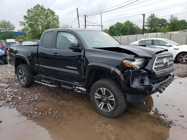 5TFSZ5AN4HX048304 - 2017 TOYOTA TACOMA ACCESS CAB შავი ფოტო 4