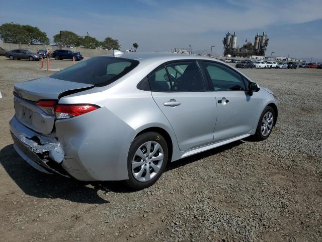 5YFEPRAE1LP022504 - 2020 TOYOTA COROLLA LE SILVER photo 3