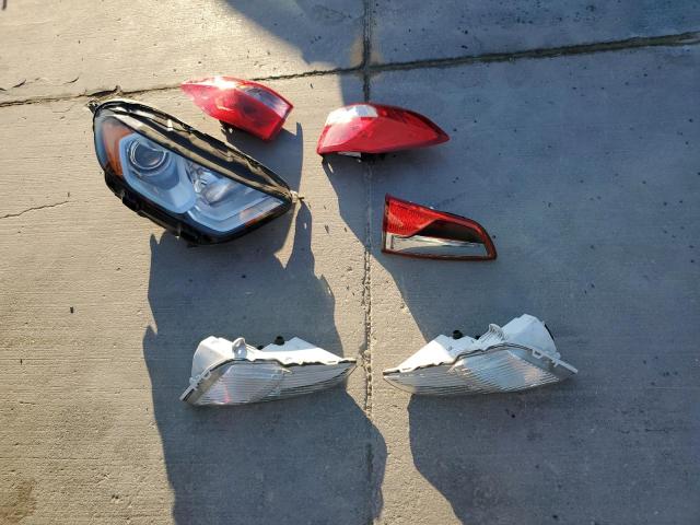 MAJ3P1TE4JC179591 - 2018 FORD ECOSPORT SE Azul foto 12