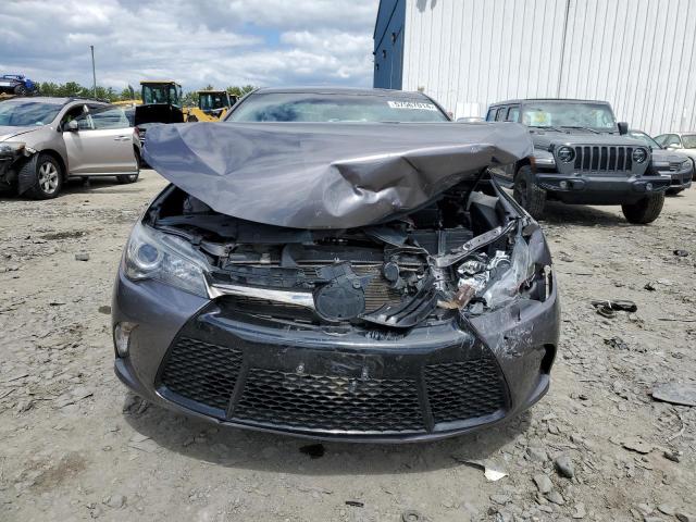 4T1BF1FK7HU815382 - 2017 TOYOTA CAMRY LE GRAY photo 5