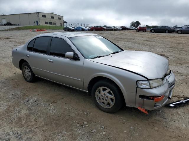 JN1CA21D1XT225207 - 1999 NISSAN MAXIMA GLE SILVER photo 4