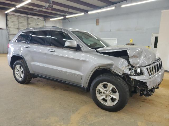 1C4RJEAG4FC105239 - 2015 JEEP GRAND CHER LAREDO SILVER photo 4