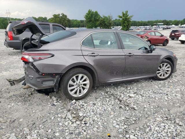 4T1C11AK9NU684834 - 2022 TOYOTA CAMRY LE GRAY photo 3