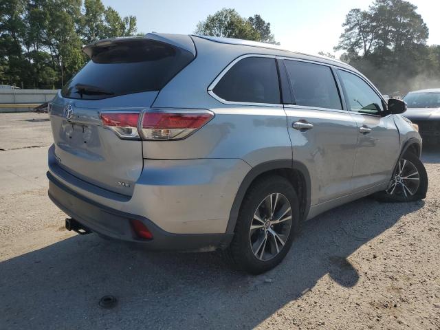 5TDKKRFH8GS141412 - 2016 TOYOTA HIGHLANDER XLE 银色 照片 3
