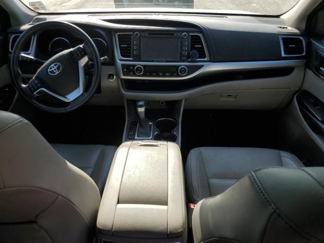 5TDKKRFH8GS141412 - 2016 TOYOTA HIGHLANDER XLE 银色 照片 8