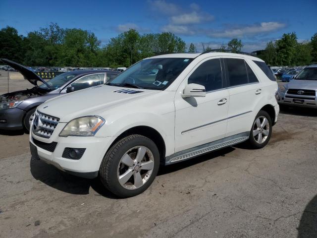 4JGBB8GB5BA690278 - 2011 MERCEDES-BENZ ML 350 4MATIC WHITE photo 1