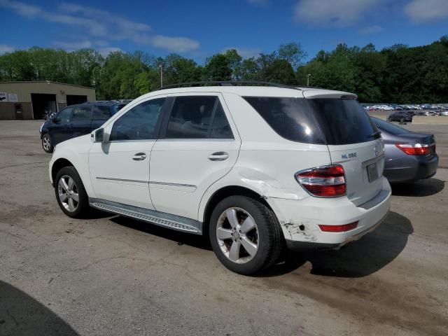 4JGBB8GB5BA690278 - 2011 MERCEDES-BENZ ML 350 4MATIC WHITE photo 2