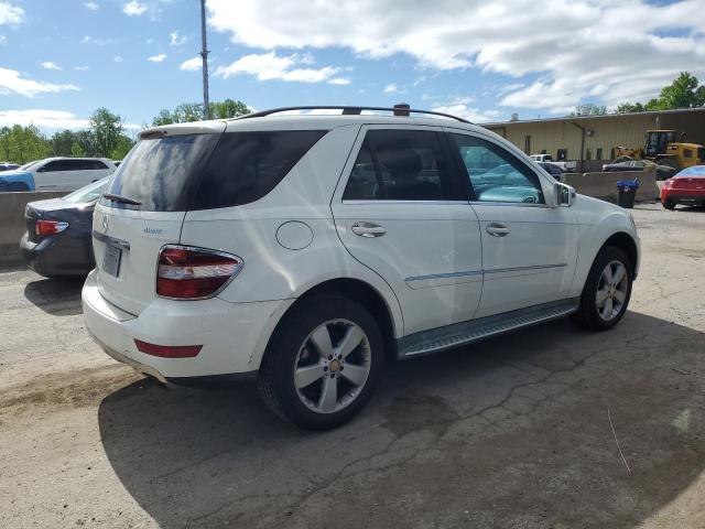 4JGBB8GB5BA690278 - 2011 MERCEDES-BENZ ML 350 4MATIC WHITE photo 3