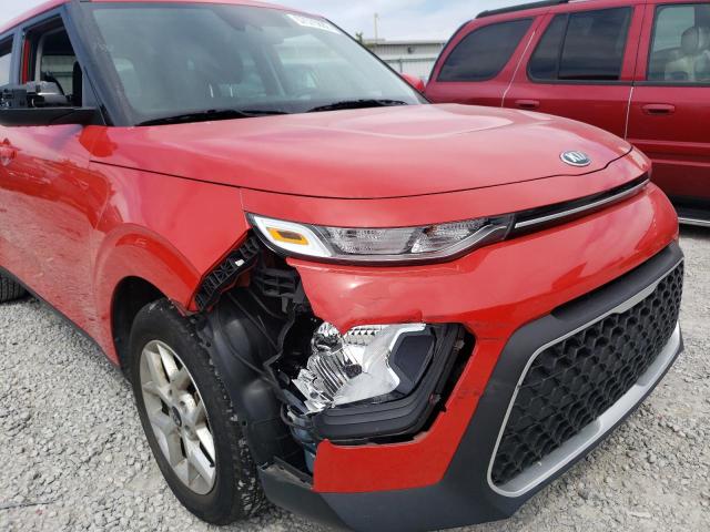 KNDJ23AU0L7037630 - 2020 KIA SOUL LX RED photo 9