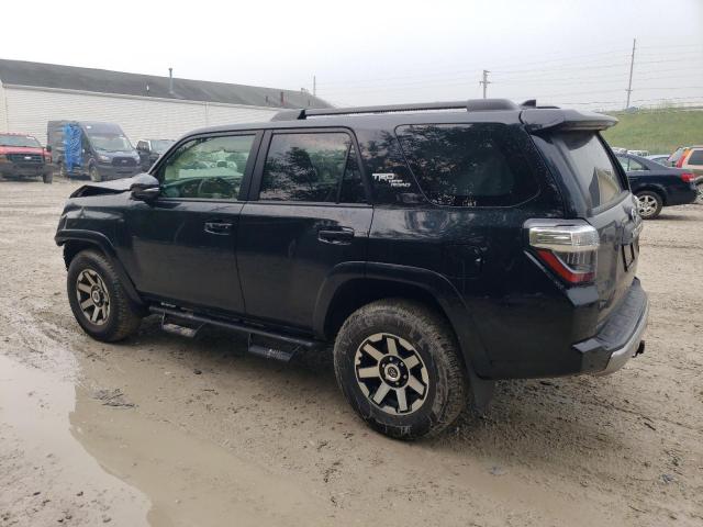 JTERU5JR7P6137753 - 2023 TOYOTA 4RUNNER SE BLACK photo 2