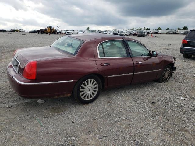 1LNHM81WX4Y650949 - 2004 LINCOLN TOWN CAR EXECUTIVE BURGUNDY photo 3