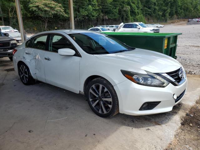 1N4AL3AP5GC283485 - 2016 NISSAN ALTIMA 2.5 თეთრი ფოტო 4