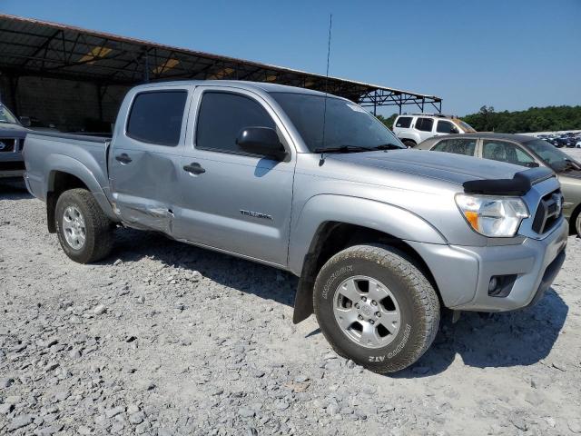 3TMJU4GN0FM188560 - 2015 TOYOTA TACOMA DOUBLE CAB PRERUNNER SILVER photo 4