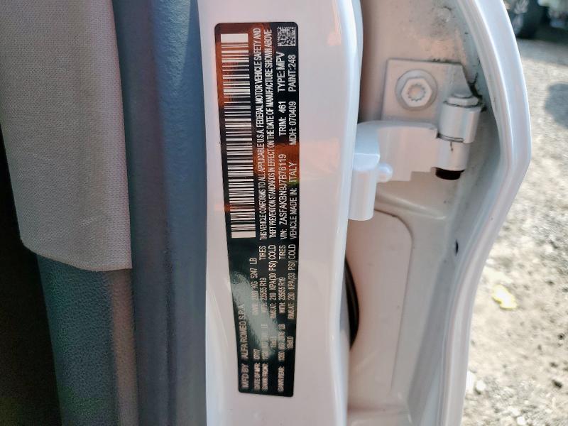 ZASFAKBN9J7B76119 - 2018 ALFA ROMEO STELVIO TI თეთრი ფოტო 13