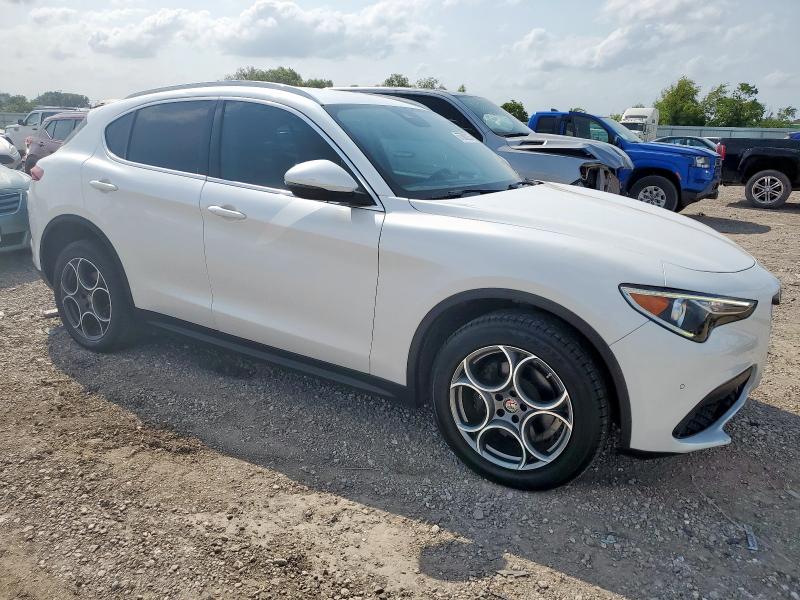 ZASFAKBN9J7B76119 - 2018 ALFA ROMEO STELVIO TI თეთრი ფოტო 4