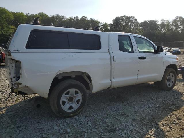 5TFUM5F12HX073795 - 2017 TOYOTA TUNDRA DOUBLE CAB SR/SR5 WHITE photo 3