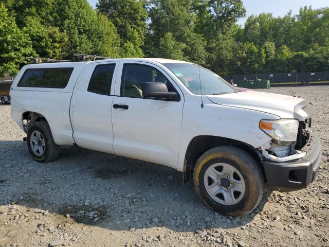 5TFUM5F12HX073795 - 2017 TOYOTA TUNDRA DOUBLE CAB SR/SR5 WHITE photo 4