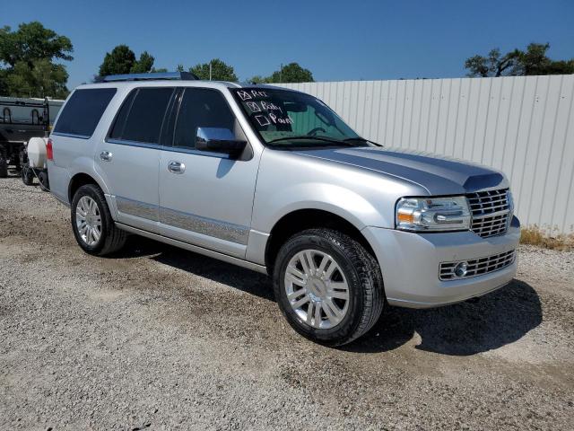5LMJJ2J5XDEL09063 - 2013 LINCOLN NAVIGATOR ვერცხლისფერი ფოტო 4