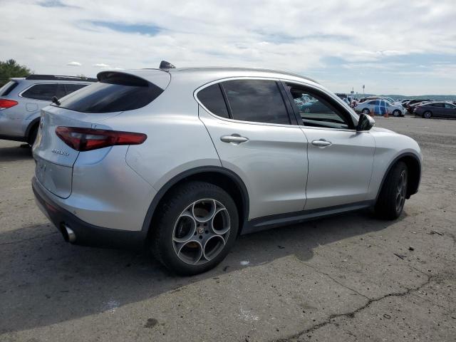 ZASFAKBN1J7B70623 - 2018 ALFA ROMEO STELVIO TI WHITE photo 3