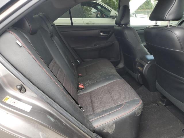 4T1BF1FK9GU214652 - 2016 TOYOTA CAMRY LE GRAY photo 10