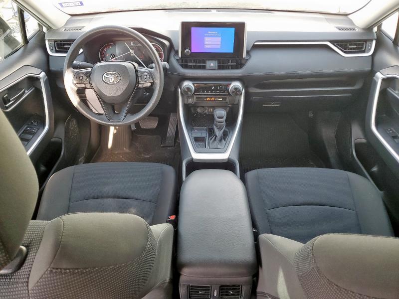 2T3H1RFV5PC215761 - 2023 TOYOTA RAV4 LE 白色 照片 8