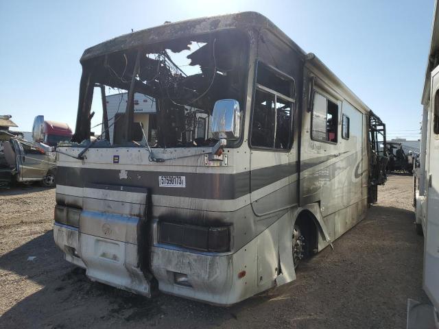 1RF120611W1014595 - 1998 ROADMASTER RAIL EXECUTIVE Weiß Foto 2