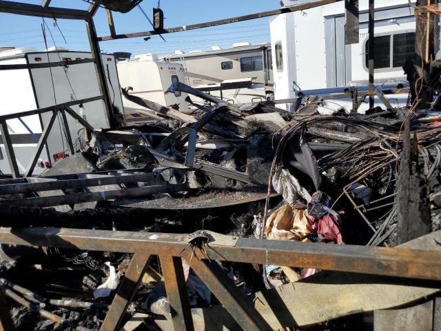 1RF120611W1014595 - 1998 ROADMASTER RAIL EXECUTIVE Weiß Foto 6