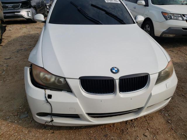 WBAVC73598KP39345 - 2008 BMW 328 XI SULEV WHITE photo 5