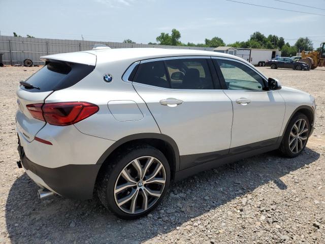 WBXYJ3C35JEJ81675 - 2018 BMW X2 SDRIVE28I WHITE photo 3