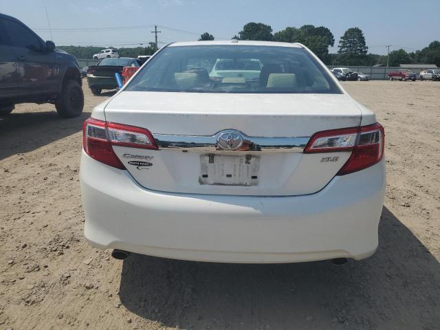 4T1BK1FK1EU552152 - 2014 TOYOTA CAMRY SE WHITE photo 6