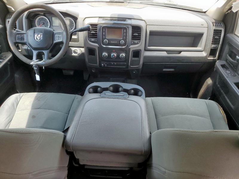 3C6UR5HJ5JG190058 - 2018 RAM 2500 ST Weiß Foto 8