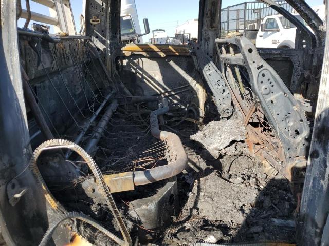 3C7WRTCL8KG712782 - 2019 RAM 3500 Белый фото 10