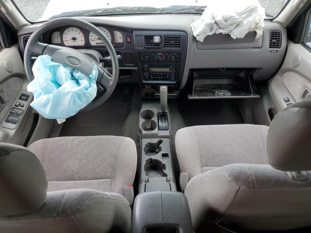 5TEGN92N12Z112726 - 2002 TOYOTA TACOMA DOUBLE CAB PRERUNNER WHITE photo 8