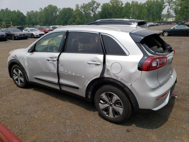 KNDCB3LC4J5112870 - 2018 KIA NIRO FE SILVER photo 2