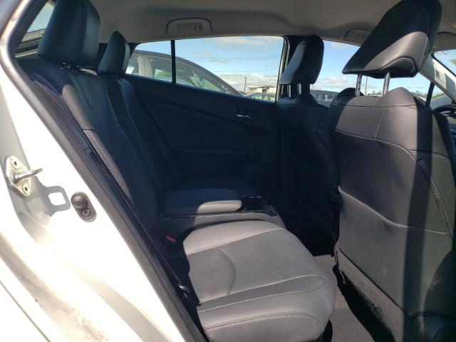 JTDKARFP0H3024856 - 2017 TOYOTA PRIUS PRIM WHITE photo 11