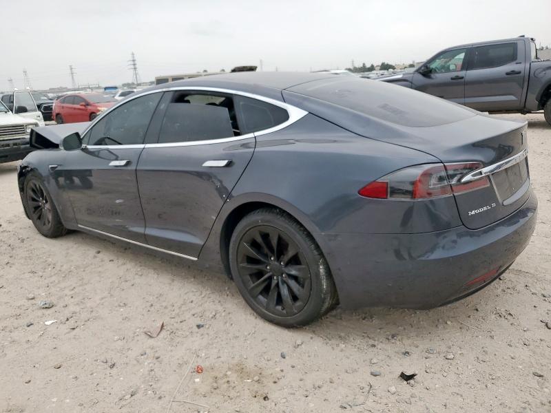 5YJSA1E15HF185995 - 2017 TESLA MODEL S GRAY photo 2