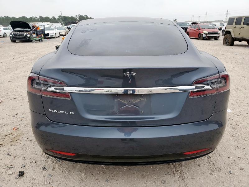 5YJSA1E15HF185995 - 2017 TESLA MODEL S GRAY photo 6