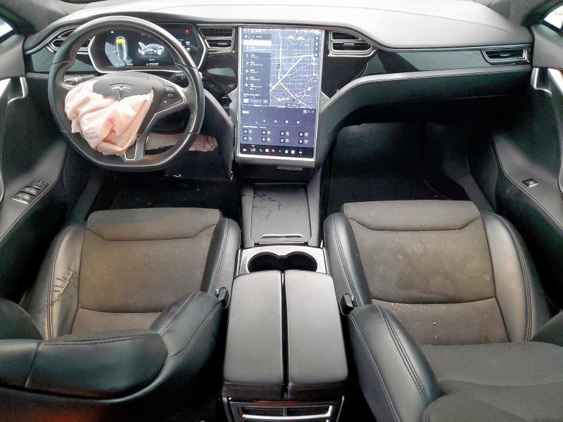 5YJSA1E15HF185995 - 2017 TESLA MODEL S GRAY photo 8