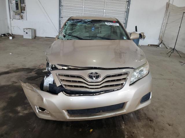 4T1BF3EK2AU511654 - 2010 TOYOTA CAMRY BASE Qızıl foto 5