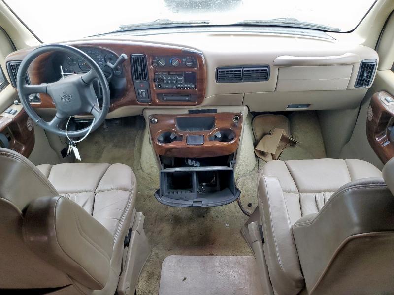 1GBFG15R5X1047259 - 1999 CHEVROLET EXPRESS G1 أبيض صورة 8