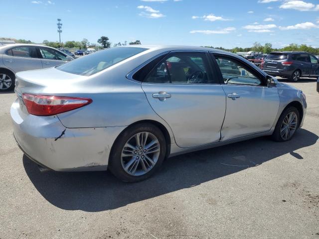 4T1BF1FK0FU972961 - 2015 TOYOTA CAMRY LE SILVER photo 3