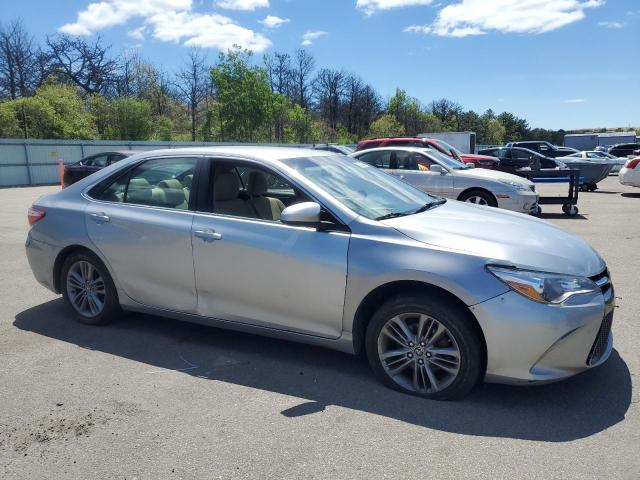 4T1BF1FK0FU972961 - 2015 TOYOTA CAMRY LE SILVER photo 4