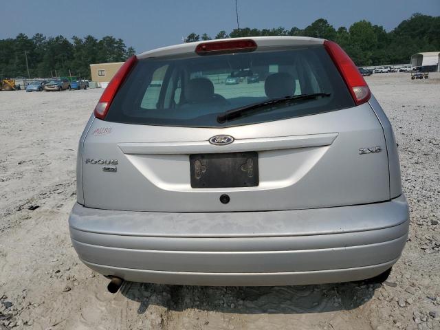 3FAFP37N55R107339 - 2005 FORD FOCUS ZX5 SILVER photo 6