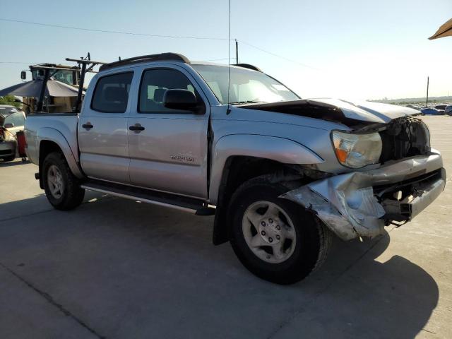 3TMJU4GN6AM099620 - 2010 TOYOTA TACOMA DOUBLE CAB PRERUNNER SILVER photo 4